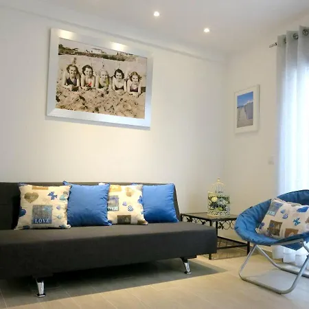 One Bedroom At 500 M Away From The Apartament